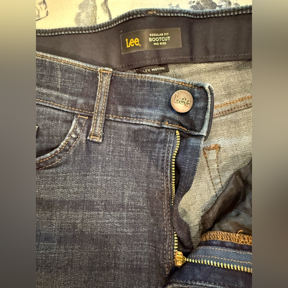 Lee Women's Flex Motion Boot Cut Jean, Size 14 - Picture 2 of 4